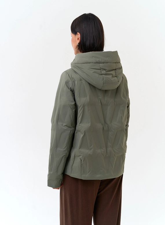 Женская куртка с капюшоном