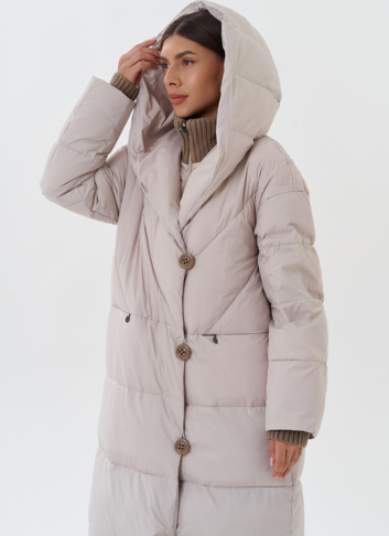 Женский пуховик с капюшоном