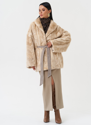 Женская шуба из меха норки