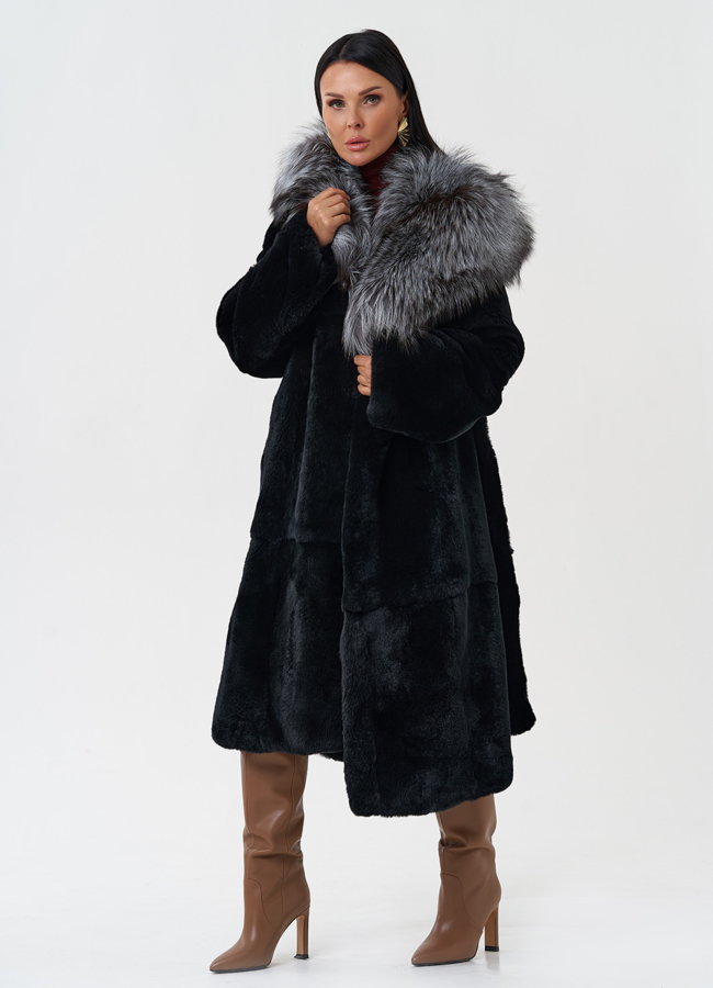 Шуба из меха кролика с капюшоном из чернобурки модель № 28905 универмаг малина