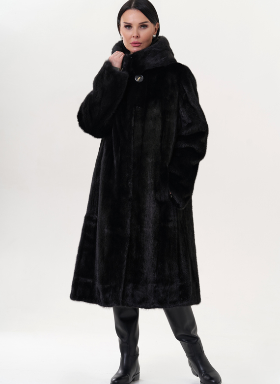 Норковая шуба черного цвета