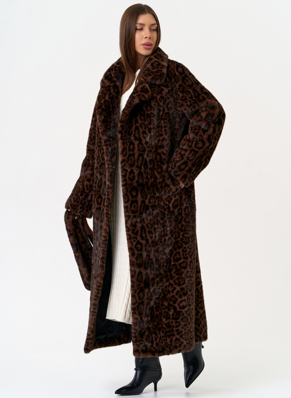 Длинная шуба из эко меха с анималистическим принтом