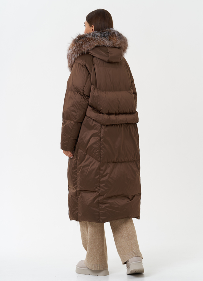 Женский пуховик с отделкой из меха лисы модель № 28830 универмаг малина