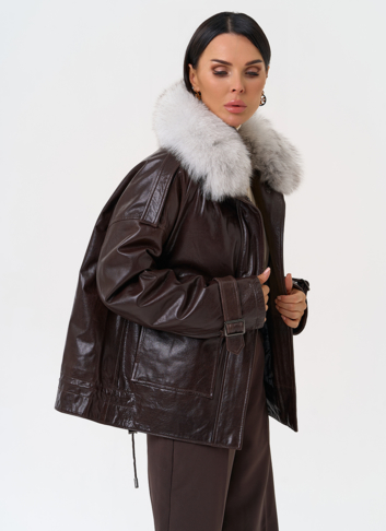 Короткий пуховик из натуральной кожи