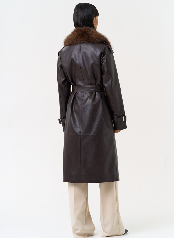 Женское утепленное пальто из экокожи с воротником из эко меха
