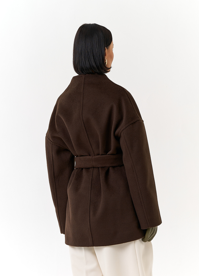 фото Женское укороченное пальто с поясом модель № 32817