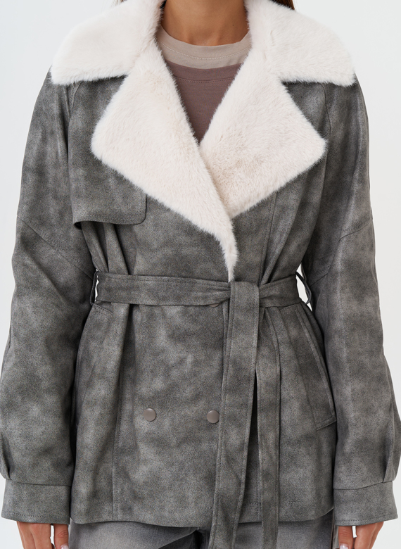 Жакет из эко кожи с отделкой эко мехом