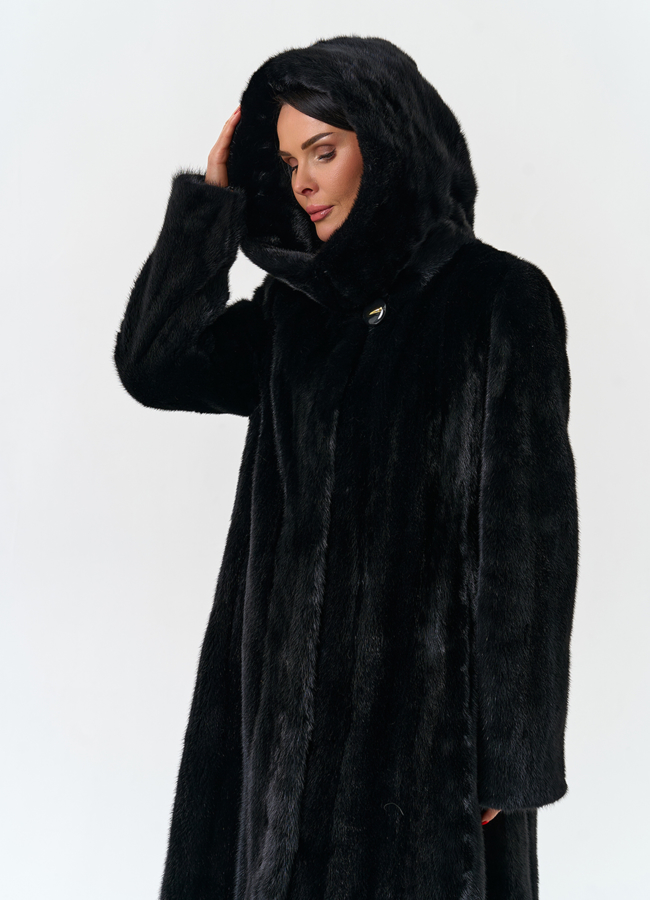 Шуба из меха норки с капюшоном модель № 32681 универмаг малина