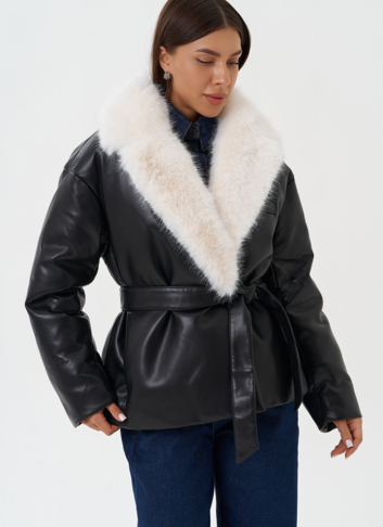 Утепленная куртка с эко мехом