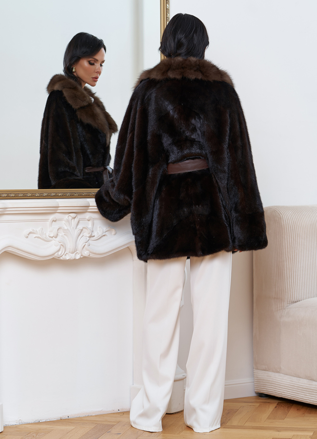 Женская шуба из меха норки с воротником из меха куницы модель № 30680 в рассрочку