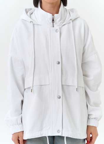 Женская джинсовая куртка с капюшоном