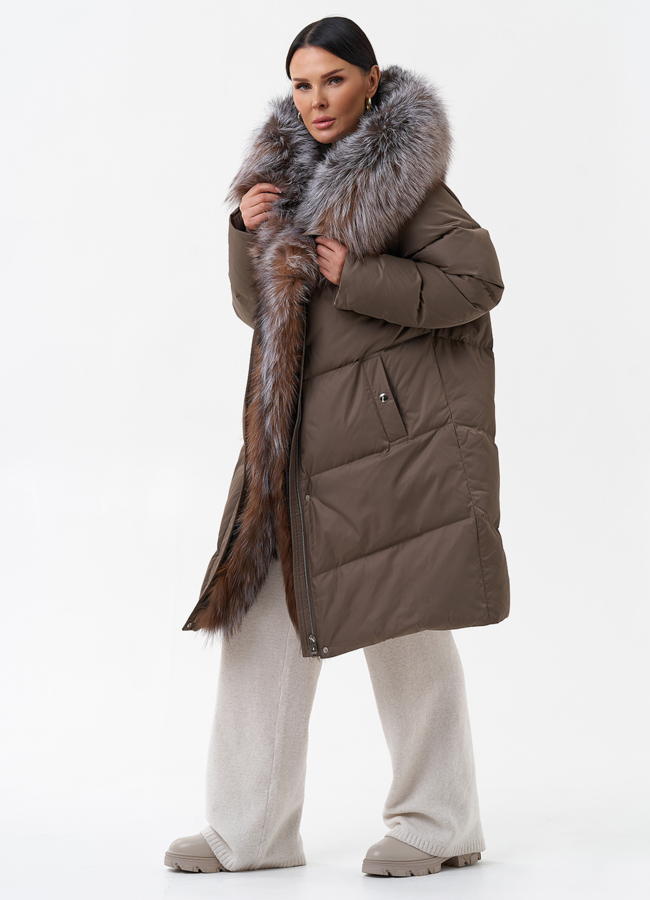 Пуховик с отделкой из меха блюфрост модель № 29358 меха малина