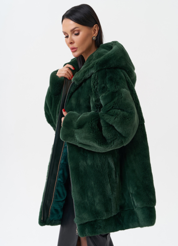 Шуба из меха кролика с капюшоном