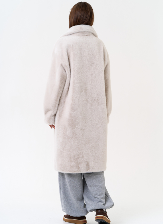 Женская шуба из эко меха с воротником стойкой