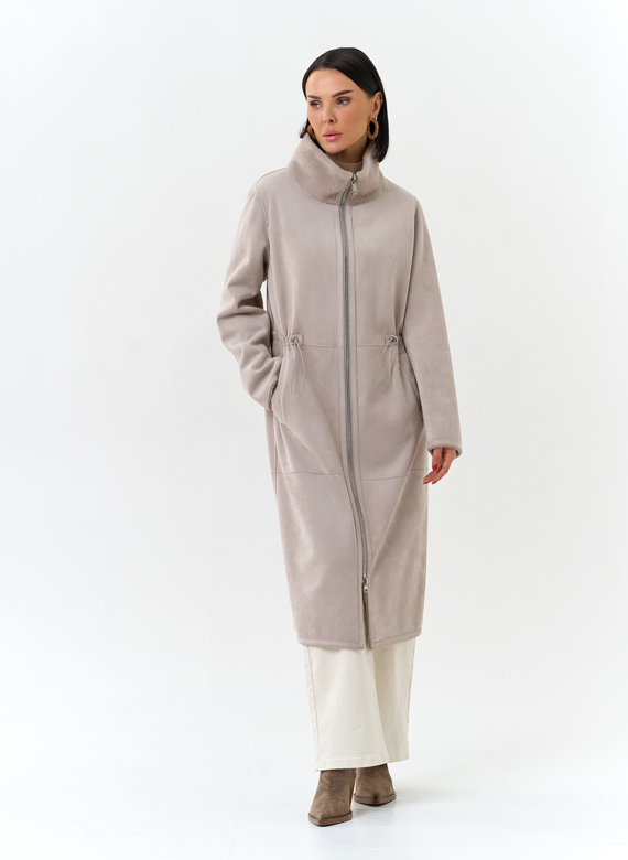 Светлая дубленка из эко замши