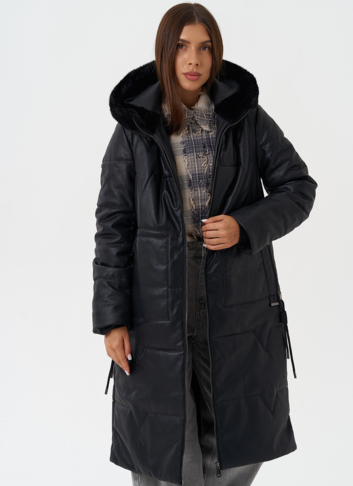 Стеганое пальто из эко кожи
