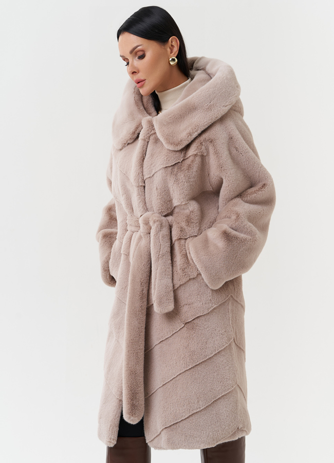 Шуба из эко меха с капюшоном модель № 28638 в рассрочку