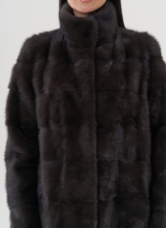 Шуба из норки с воротником стойка