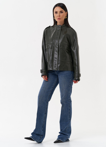 Женская кожаная куртка зеленого цвета
