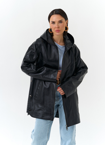 Женская куртка из натуральной кожи с капюшоном