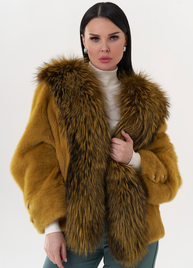 Норковая шуба укороченная модель № 24739 меха малина