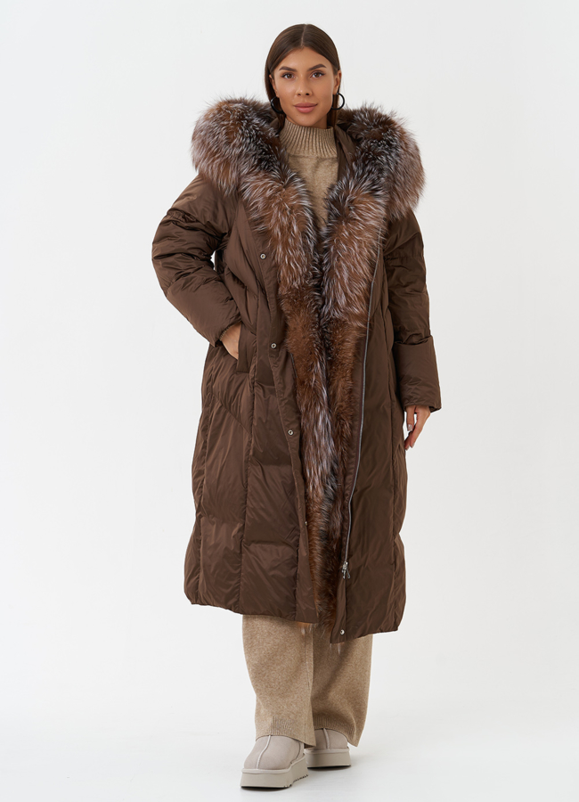 Женский пуховик с отделкой из меха лисы модель № 28830 универмаг малина