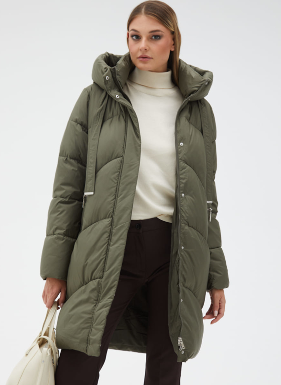 Женский пуховик с капюшоном