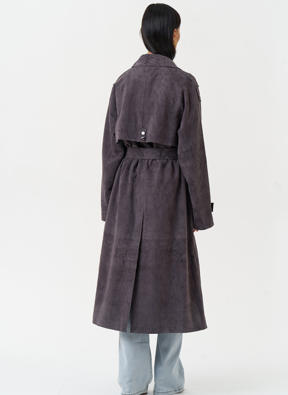 Длинный плащ из натуральной замши