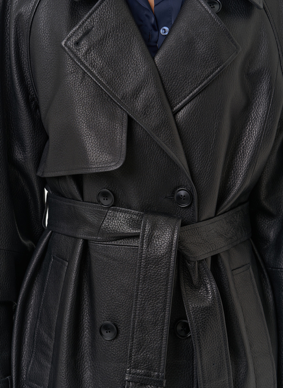 Длинный плащ из натуральной кожи черного цвета