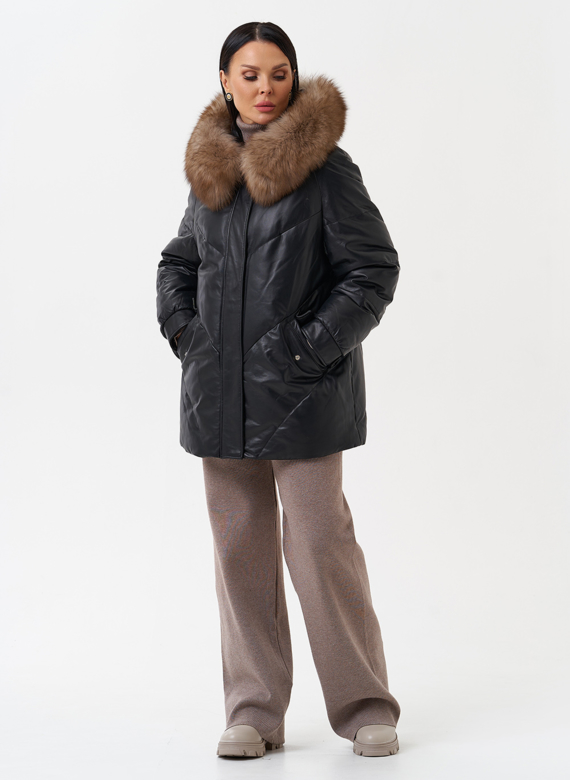 Женский кожаный пуховик с капюшоном