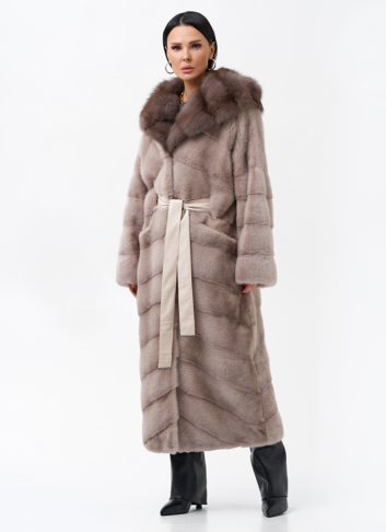 Длинная шуба из норки с капюшоном